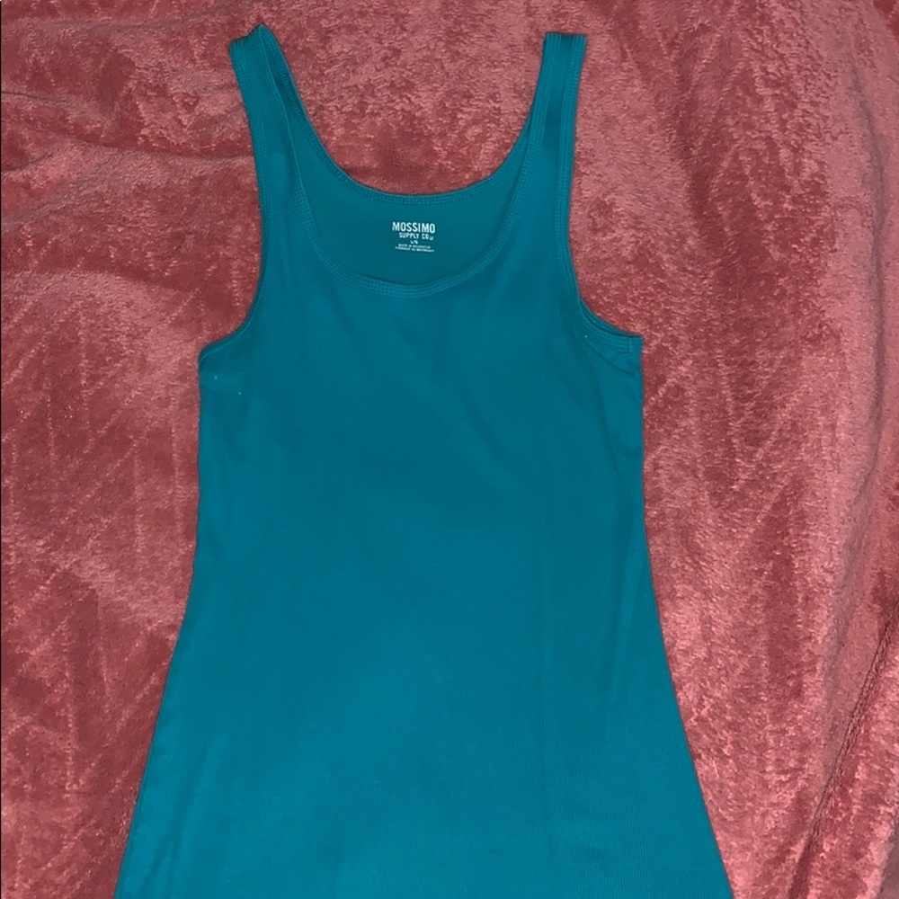 teal tank top